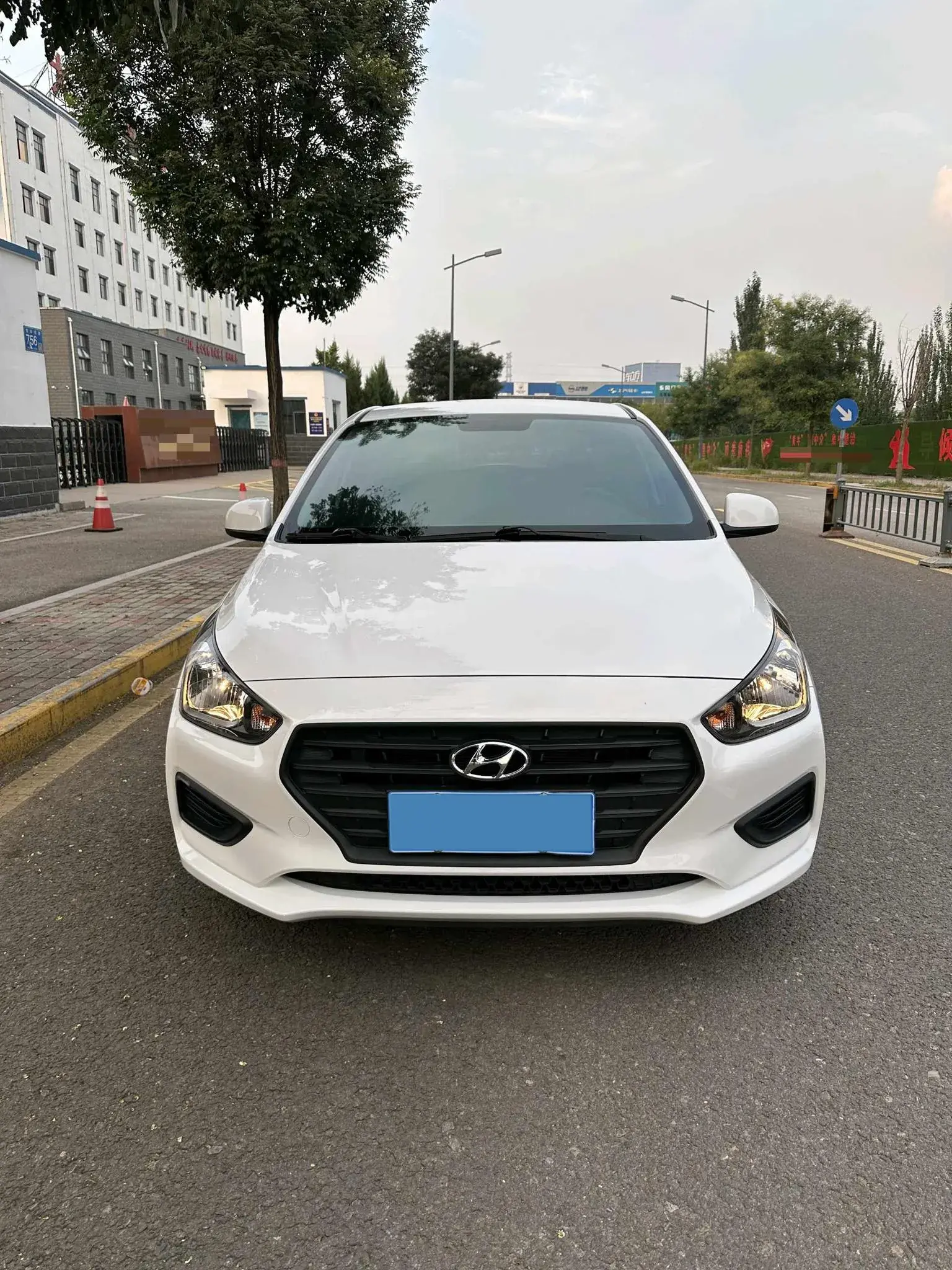 2020 HYUNDAI REINA thumbnail 2