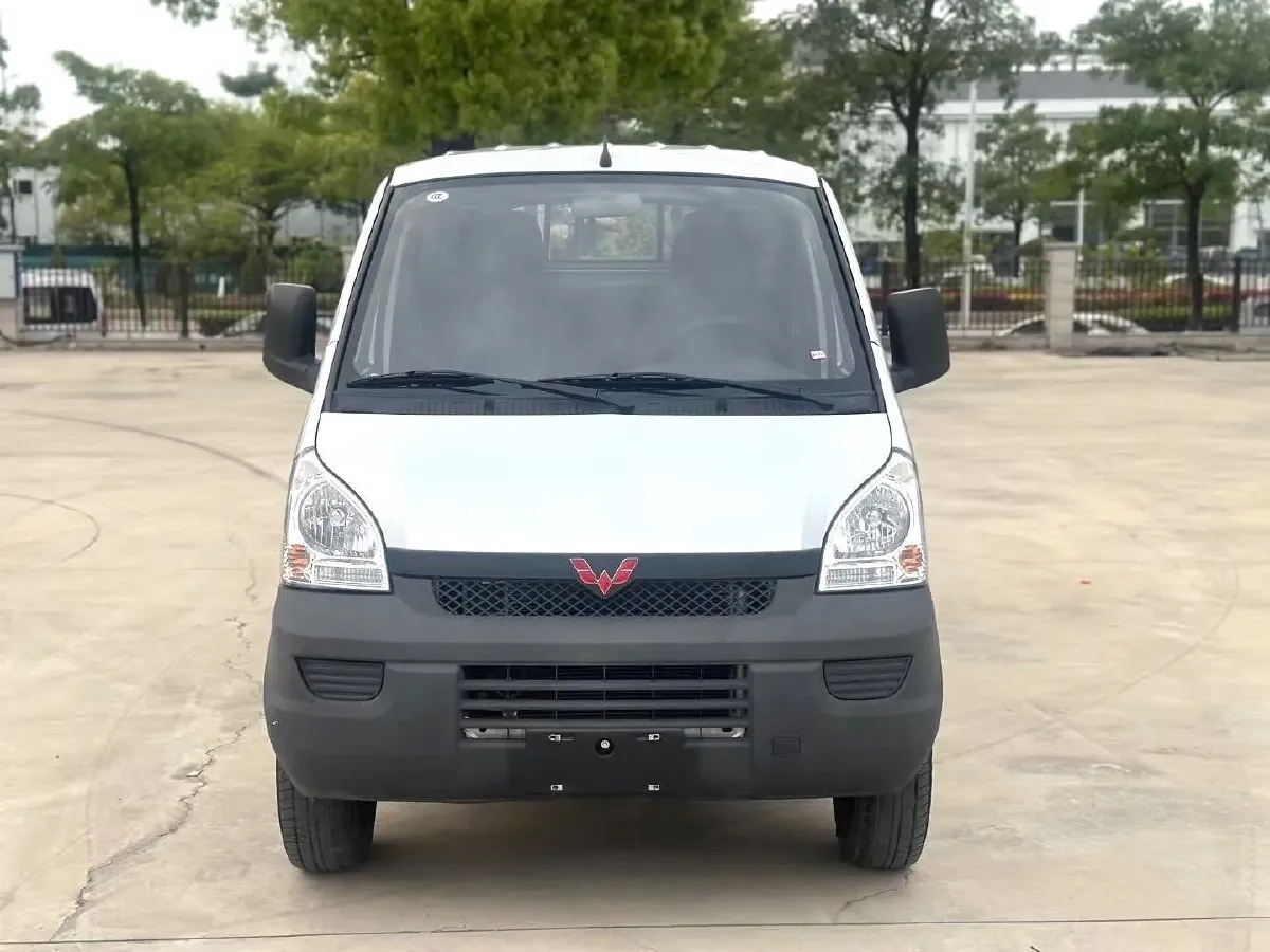 2021 WuLing RongGuang Mini Truck 1.5L 99HP L4 5MT,autocango,china used car exporter,china ev exporter,chinese used car exporter,chinese used ev exporter