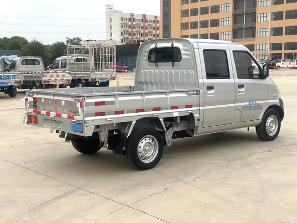 2021 WuLing RongGuang Mini Truck 1.5L 99HP L4 5MT,autocango,china used car exporter,china ev exporter,chinese used car exporter,chinese used ev exporter
