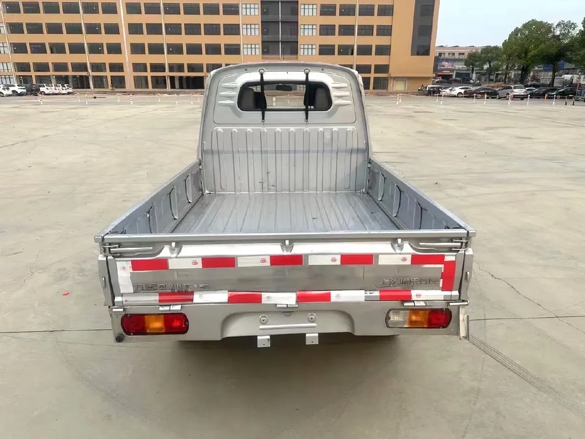 2021 WuLing RongGuang Mini Truck 1.5L 99HP L4 5MT,autocango,china used car exporter,china ev exporter,chinese used car exporter,chinese used ev exporter