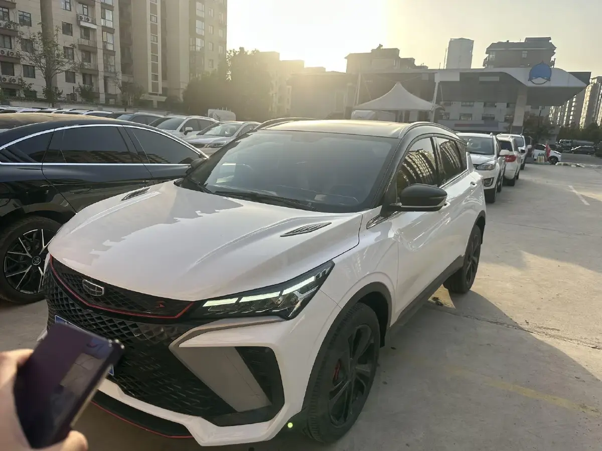 2022 Geely Coolray 1.5T 181HP L4 7DCT