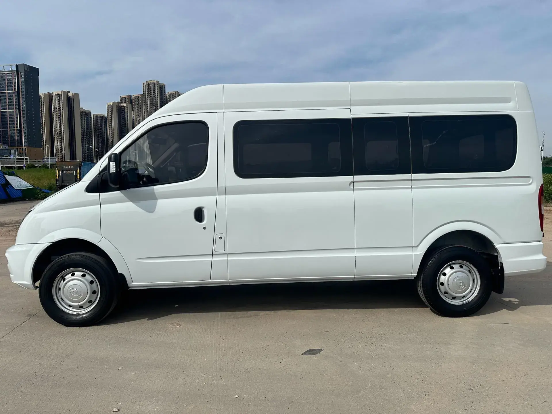 2021 MAXUS XINTU thumbnail 3