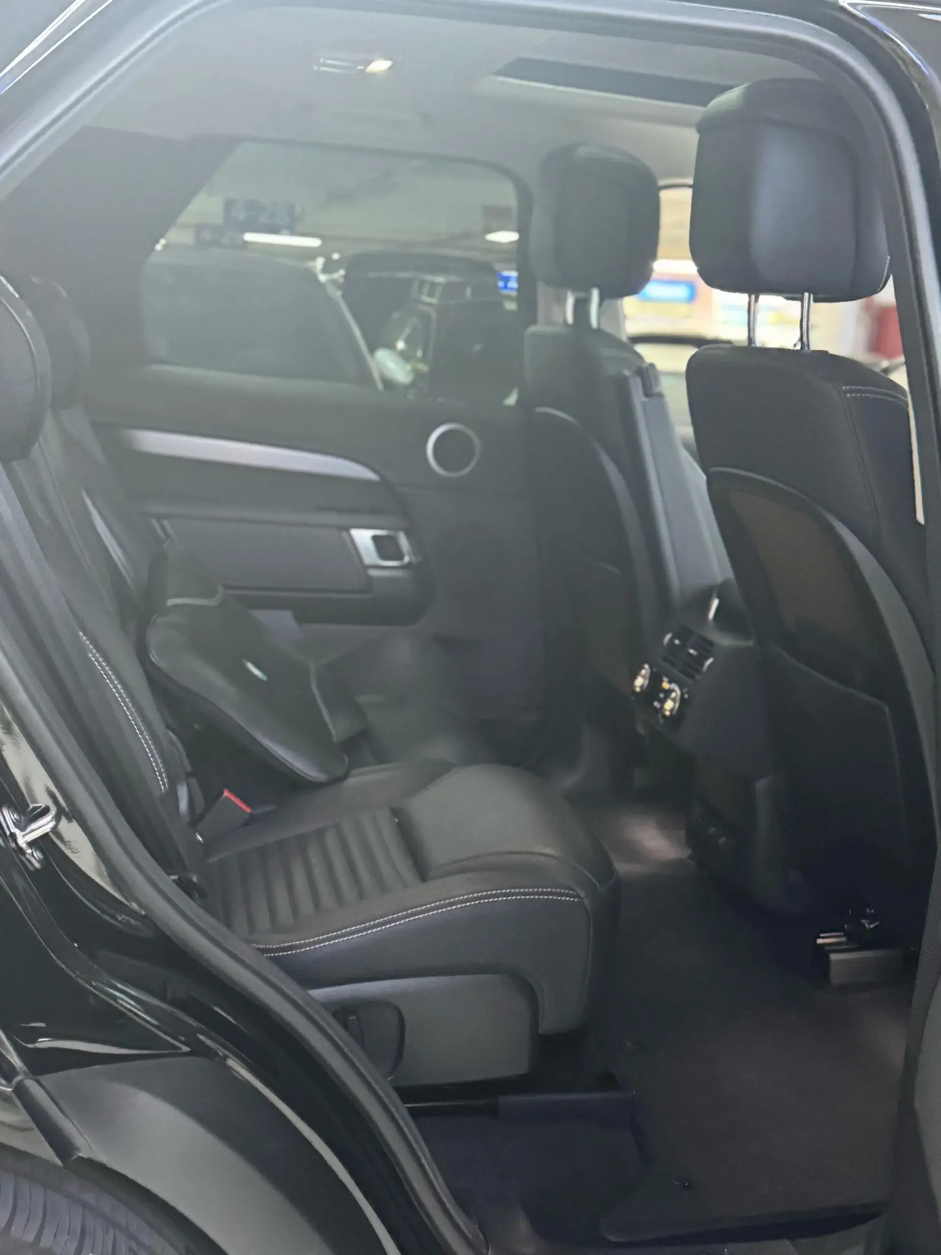 2021 LAND ROVER thumbnail 4