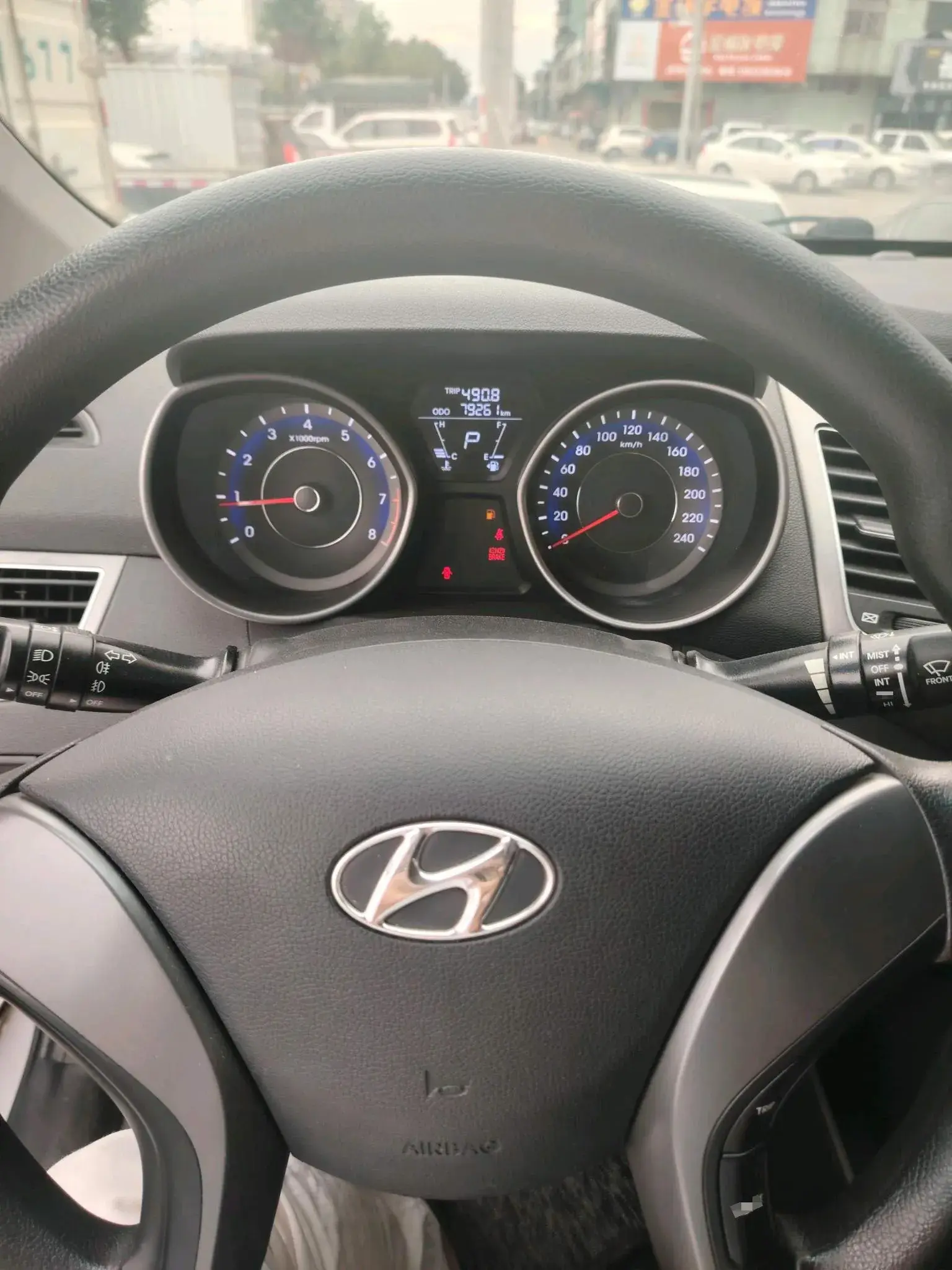 2016 HYUNDAI ELANTRA thumbnail 4