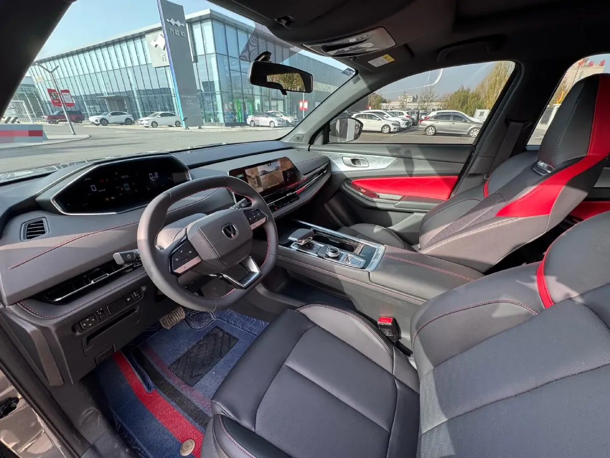 2024 ChangAn X5 PLUS 1.5T 188HP L4 7DCT,autocango,china used car exporter,china ev exporter,chinese used car exporter,chinese used ev exporter