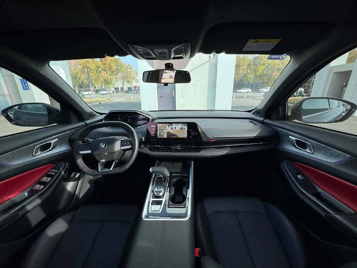 2024 ChangAn X5 PLUS 1.5T 188HP L4 7DCT,autocango,china used car exporter,china ev exporter,chinese used car exporter,chinese used ev exporter