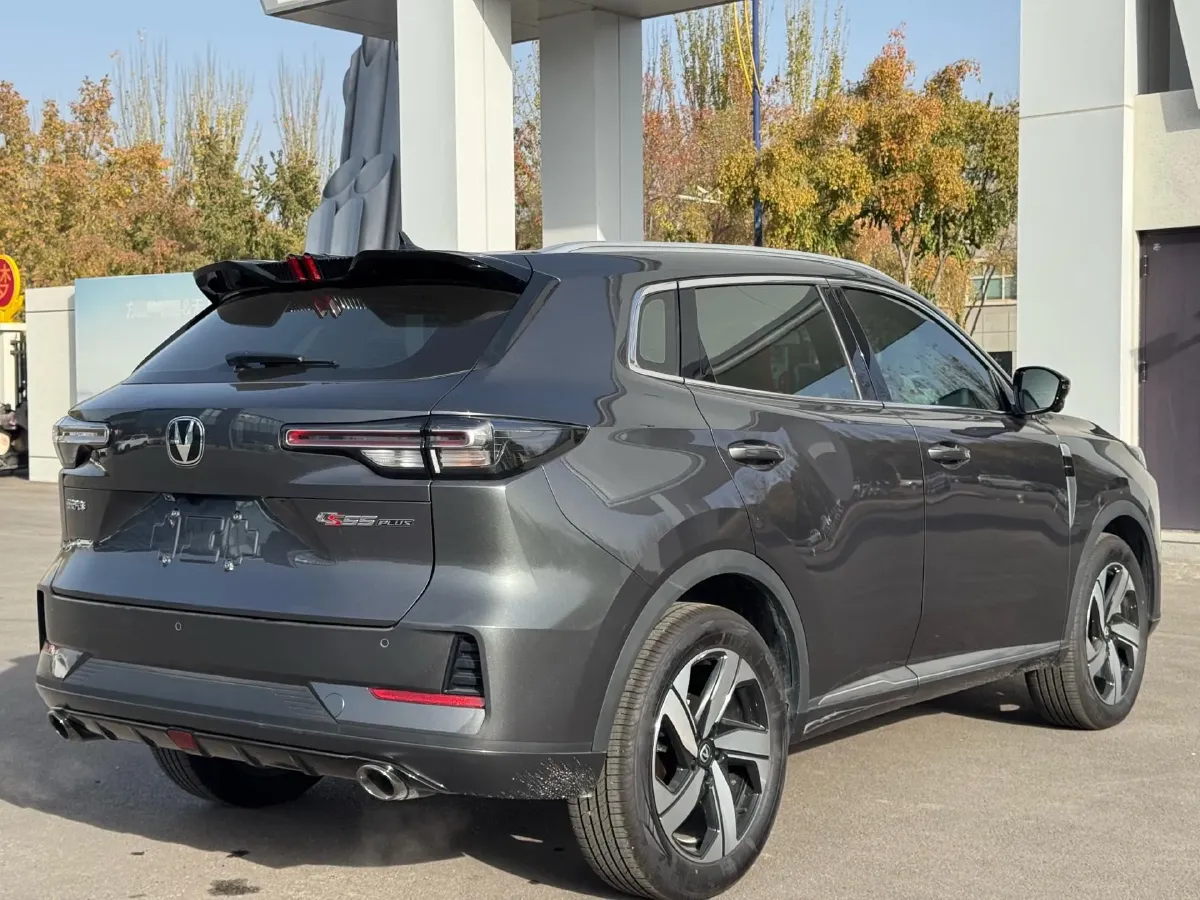 2024 ChangAn X5 PLUS 1.5T 188HP L4 7DCT,autocango,china used car exporter,china ev exporter,chinese used car exporter,chinese used ev exporter