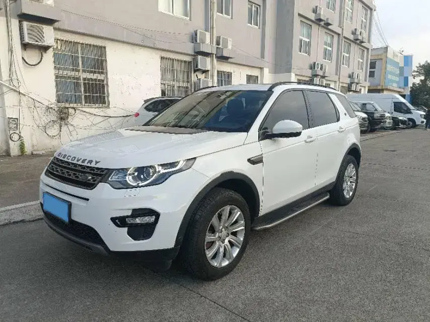 2018 LAND ROVER view 1