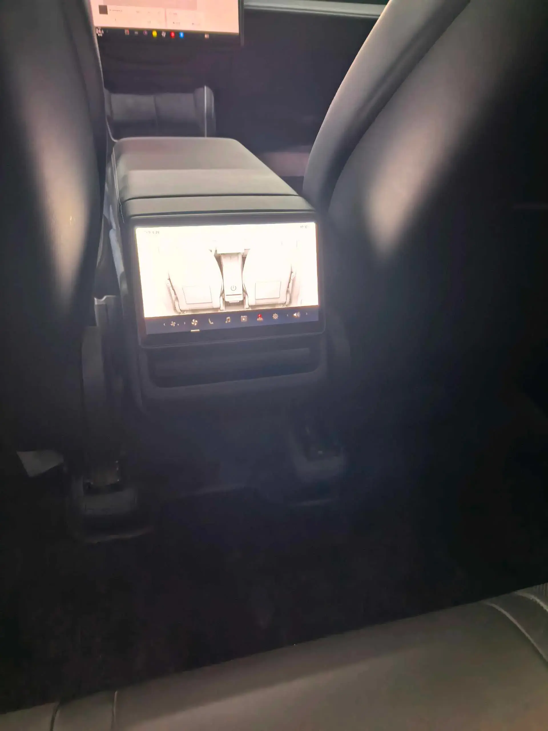 2025 TESLA MODEL thumbnail 4