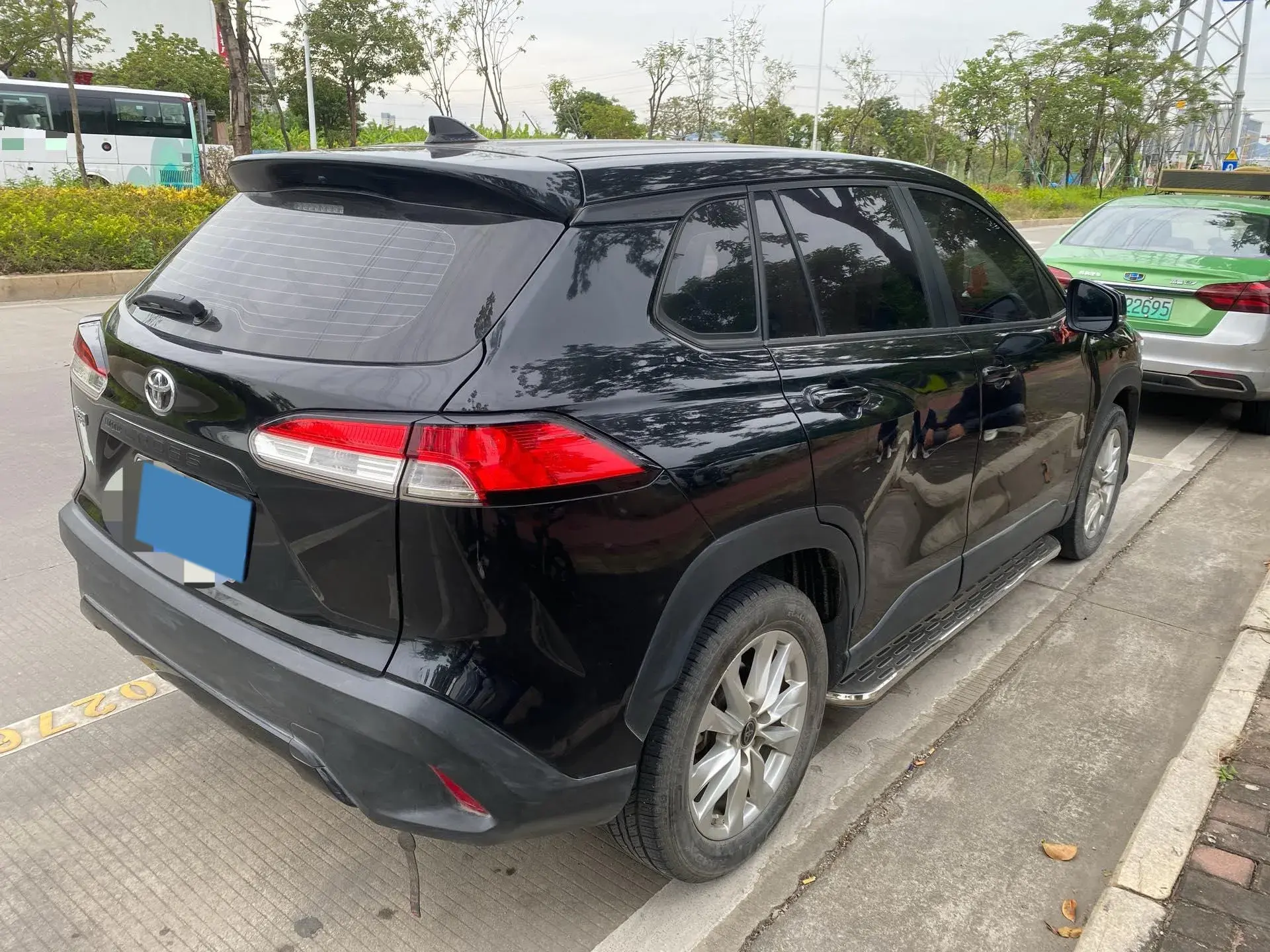 2023 TOYOTA COROLLA thumbnail 4