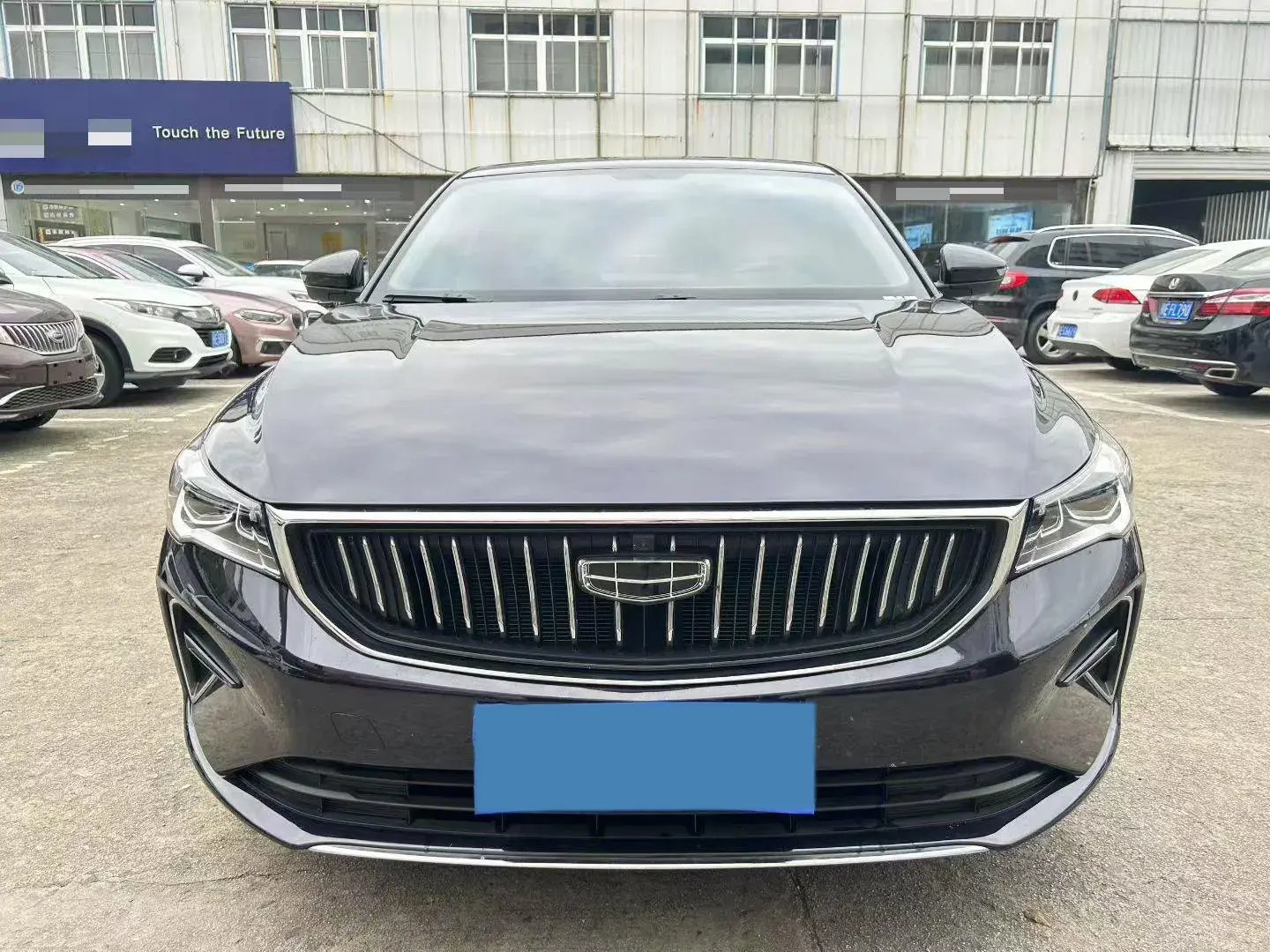 2022 GEELY EMGRAND thumbnail 2