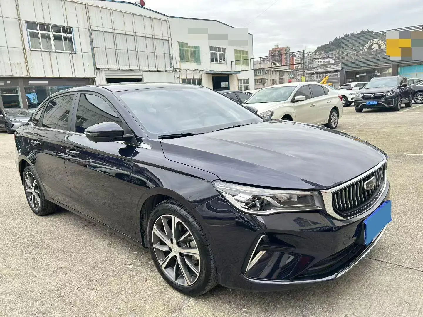 2022 GEELY EMGRAND thumbnail 3