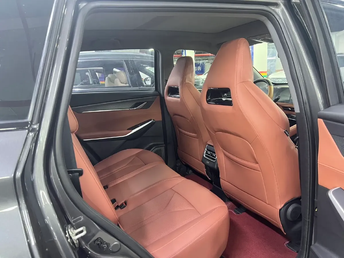 2024 ChangAn CS75 Plus 1.5T 188HP L4 8AT,autocango,china used car exporter,china ev exporter,chinese used car exporter,chinese used ev exporter