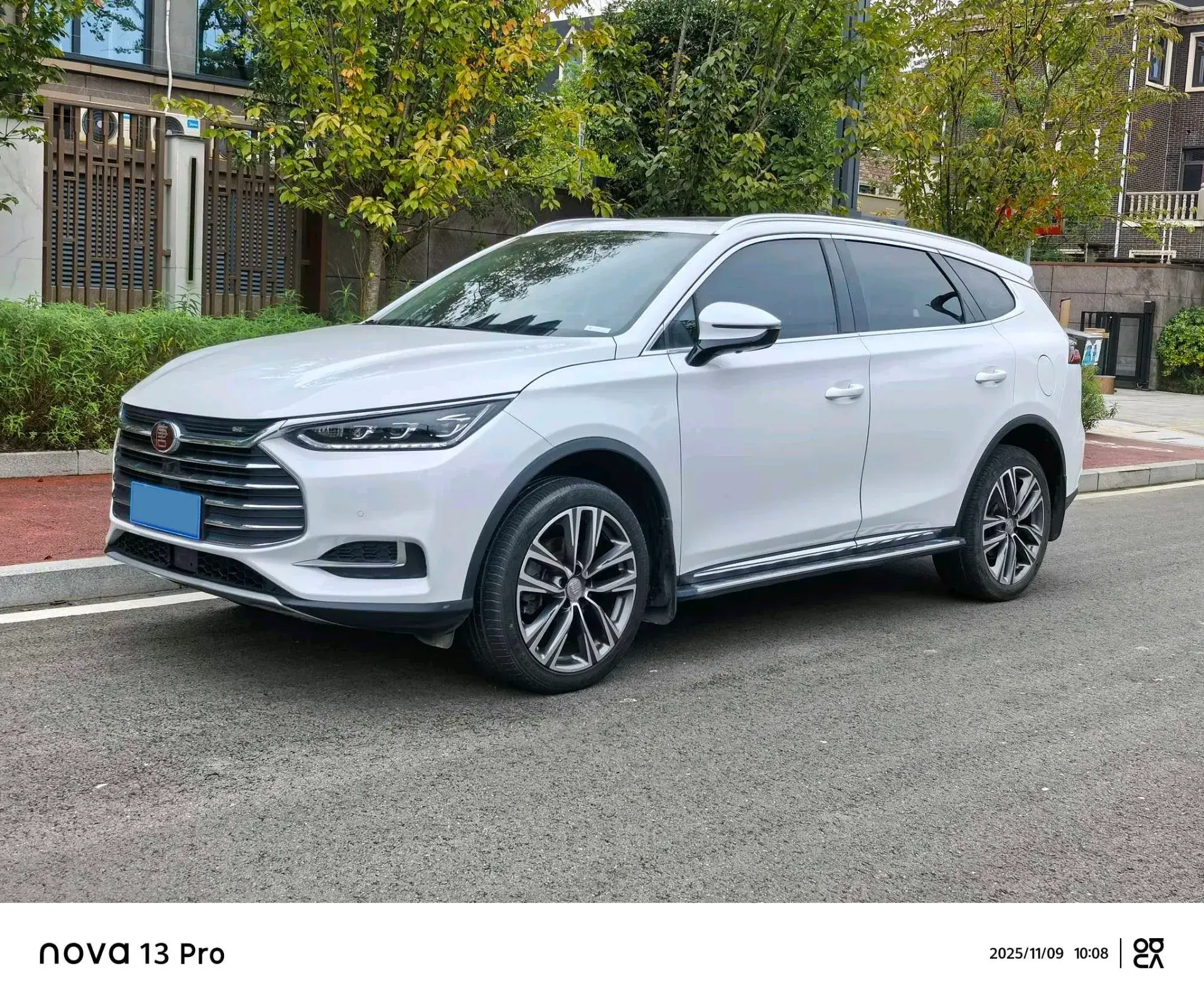 2018 BYD TANG view 1
