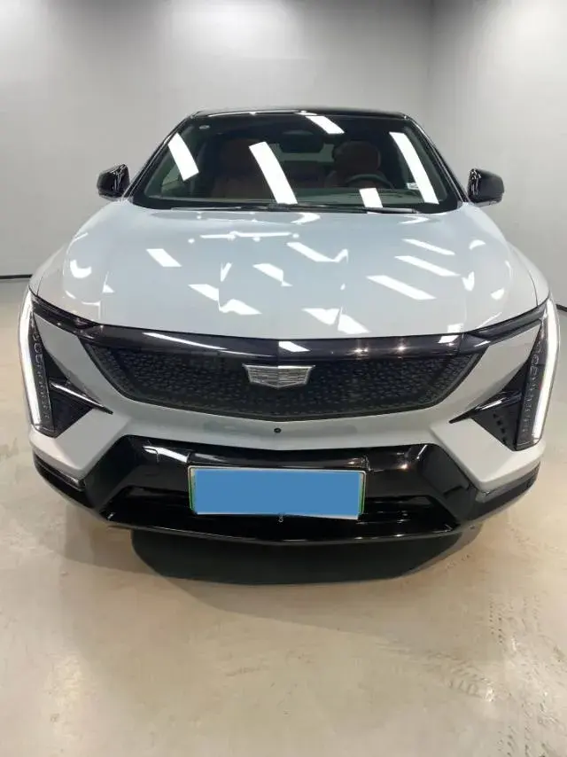 2024 CADILLAC OPTIQ thumbnail 2