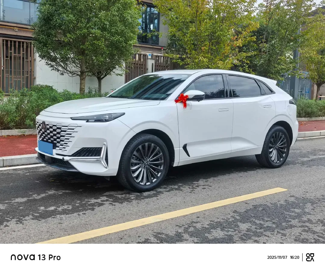 2021 ChangAn UNI-K 2.0T 233HP L4 8AT,autocango,china used car exporter,china ev exporter,chinese used car exporter,chinese used ev exporter