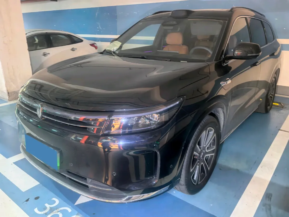 2024 AITO AITO M7 1.5T 152HP L4 REEV 42KWH,autocango,china used car exporter,china ev exporter,chinese used car exporter,chinese used ev exporter