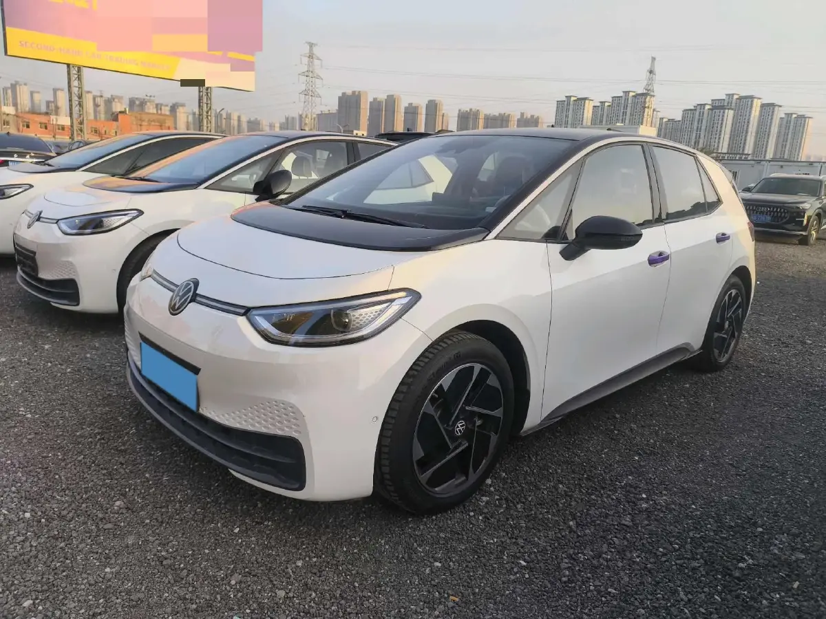 2025 Volkswagen ID.3 BEV 52.8KWH