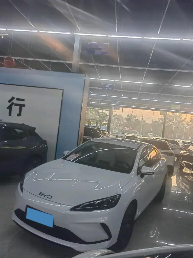 2025 BYD Seal05 DM-i 1.5L 101HP L4 E-CVT PHEV 7.68KWH