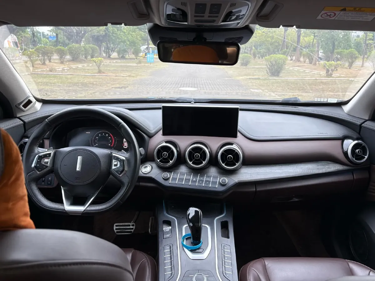 2020 WEY VV7 GT 2.0T 227HP L4 7DCT,autocango,china used car exporter,china ev exporter,chinese used car exporter,chinese used ev exporter