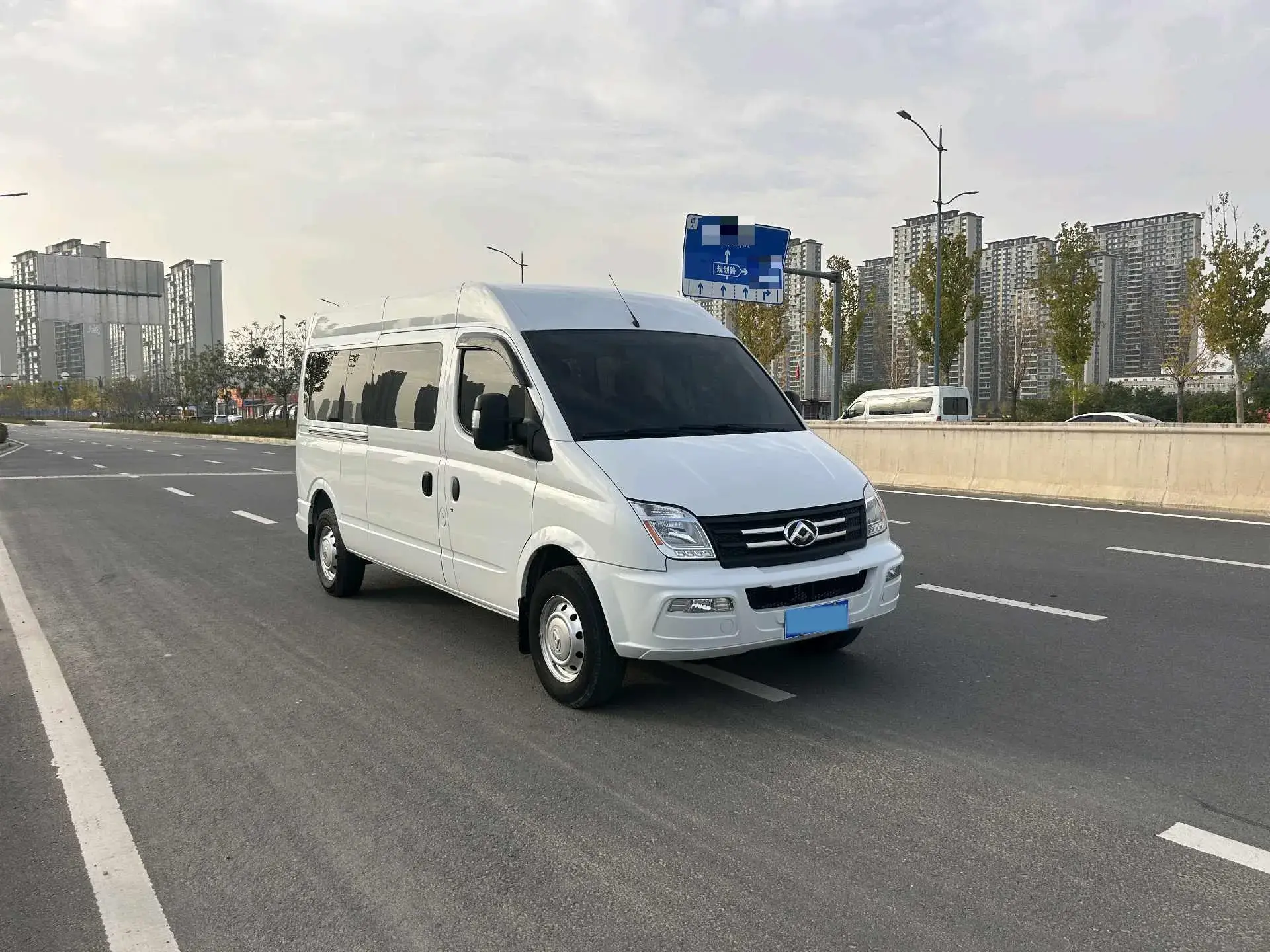 2023 MAXUS XINTU thumbnail 3