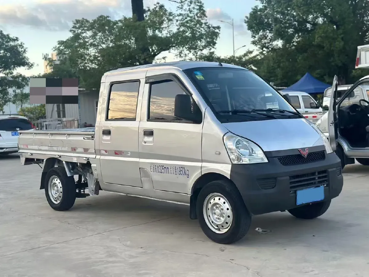 2018 WuLing RongGuang New Truck 1.8L 133HP L4 5MT,autocango,china used car exporter,china ev exporter,chinese used car exporter,chinese used ev exporter