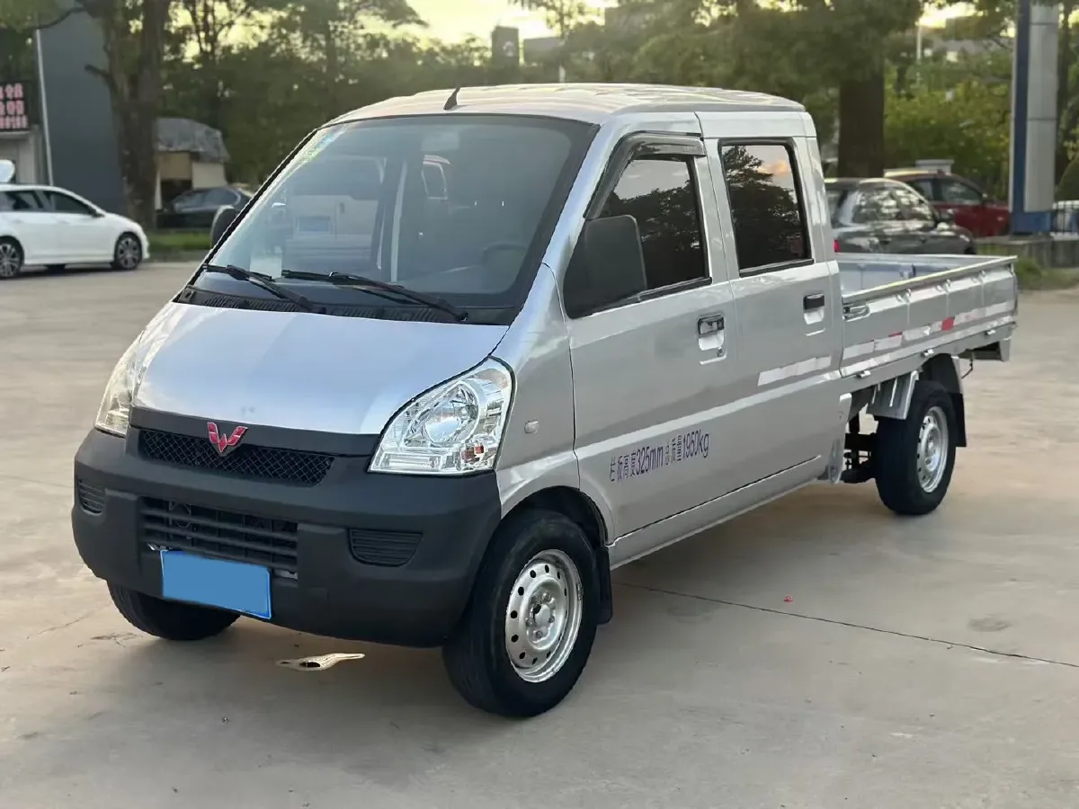 2018 WuLing RongGuang New Truck 1.8L 133HP L4 5MT,autocango,china used car exporter,china ev exporter,chinese used car exporter,chinese used ev exporter