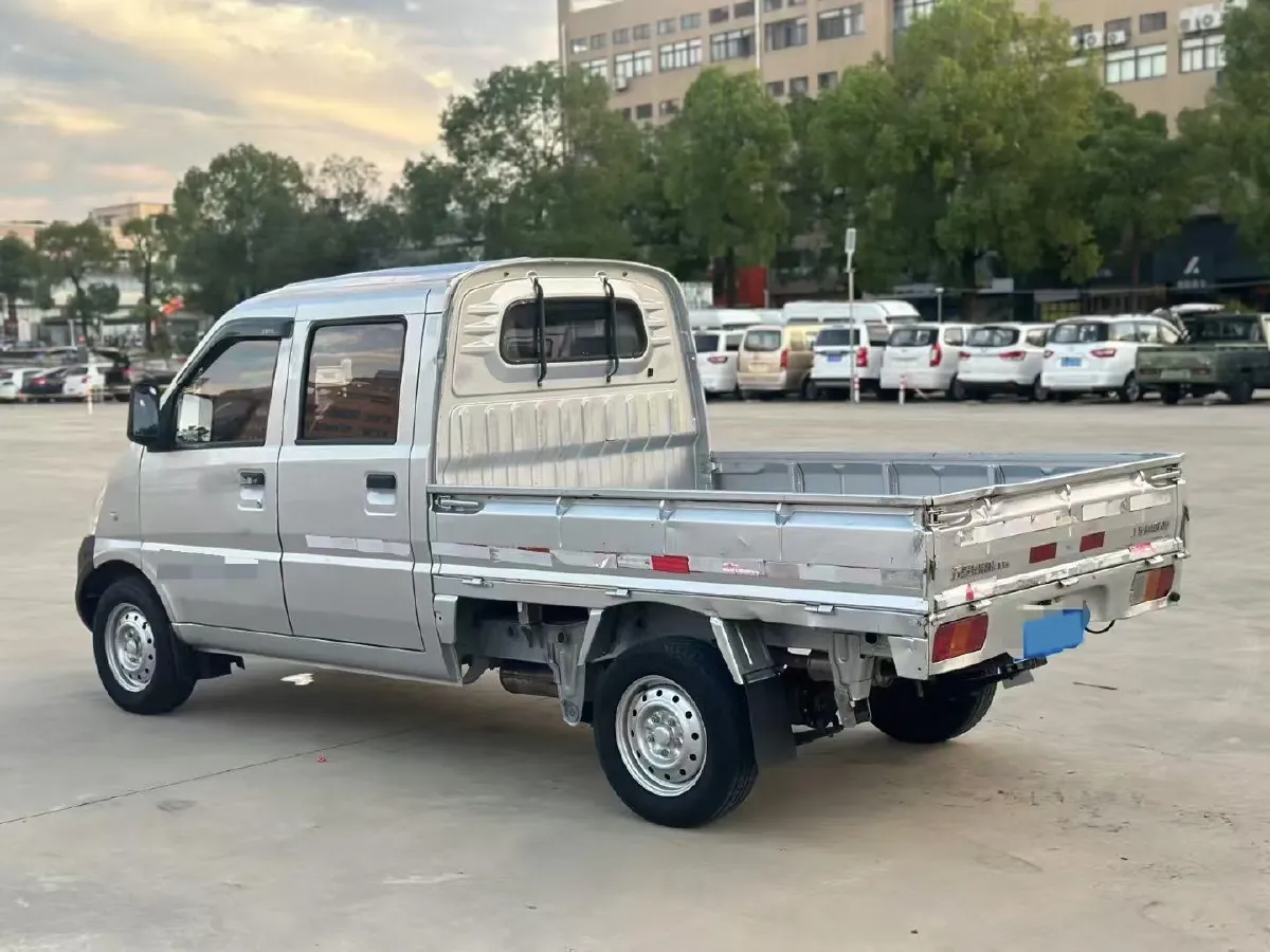 2018 WuLing RongGuang New Truck 1.8L 133HP L4 5MT,autocango,china used car exporter,china ev exporter,chinese used car exporter,chinese used ev exporter