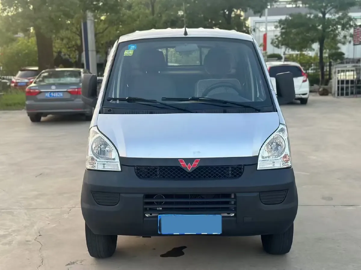 2018 WuLing RongGuang New Truck 1.8L 133HP L4 5MT,autocango,china used car exporter,china ev exporter,chinese used car exporter,chinese used ev exporter