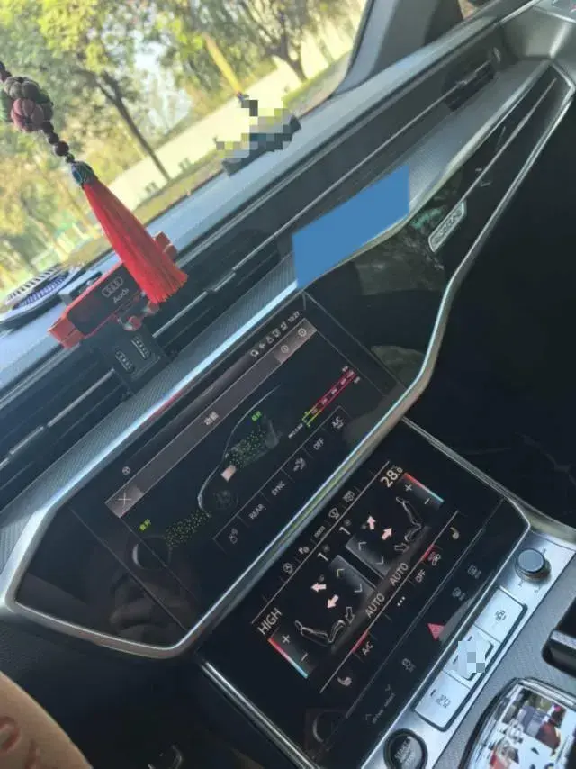 2022 AUDI A7L thumbnail 3