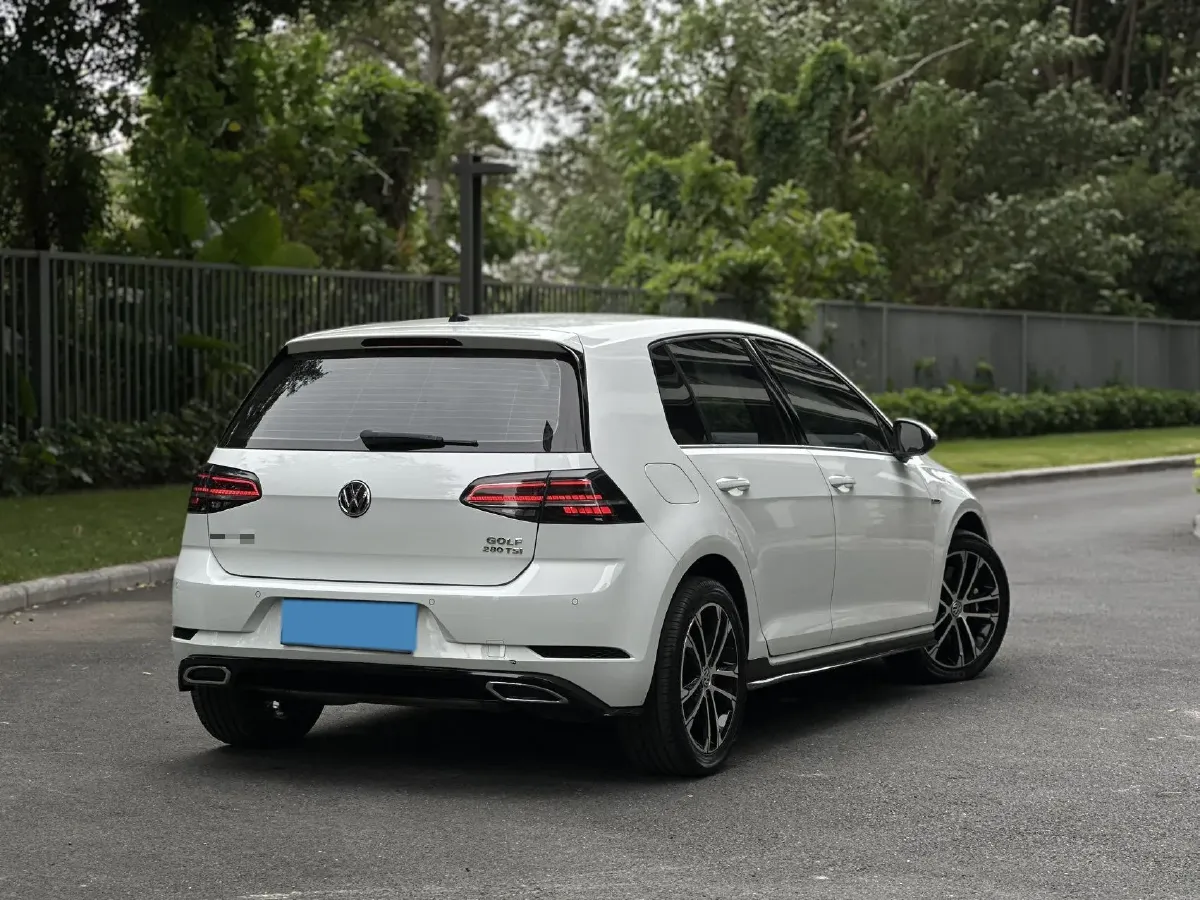 2018 Volkswagen Golf 1.4T 150HP L4 5MT,autocango,china used car exporter,china ev exporter,chinese used car exporter,chinese used ev exporter
