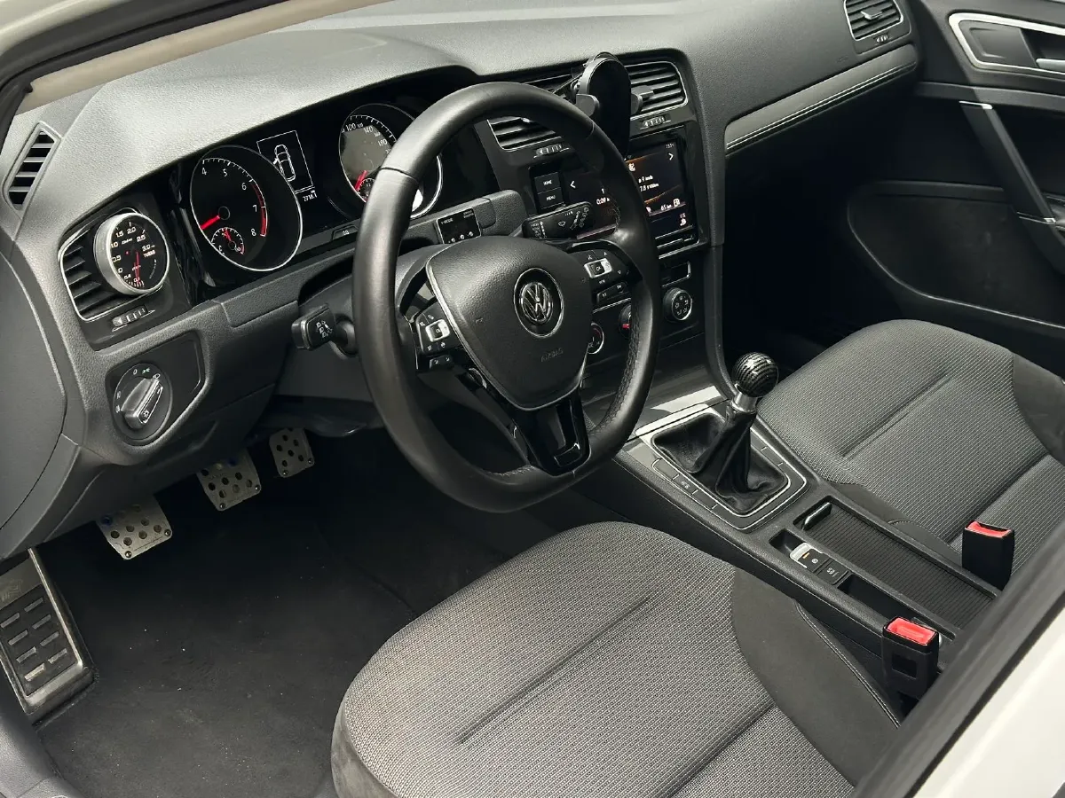 2018 Volkswagen Golf 1.4T 150HP L4 5MT,autocango,china used car exporter,china ev exporter,chinese used car exporter,chinese used ev exporter