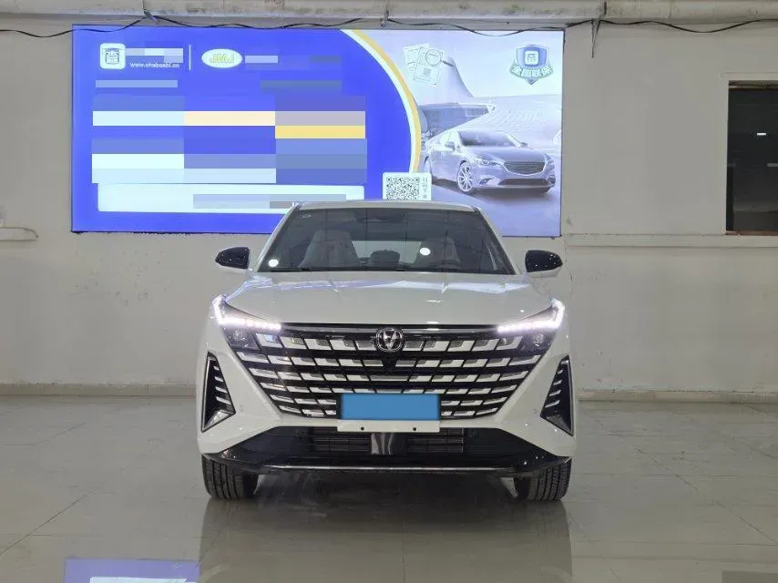 2025 ChangAn UNI-Z 1.5L 98HP L4 E-CVT PHEV,autocango,china used car exporter,china ev exporter,chinese used car exporter,chinese used ev exporter