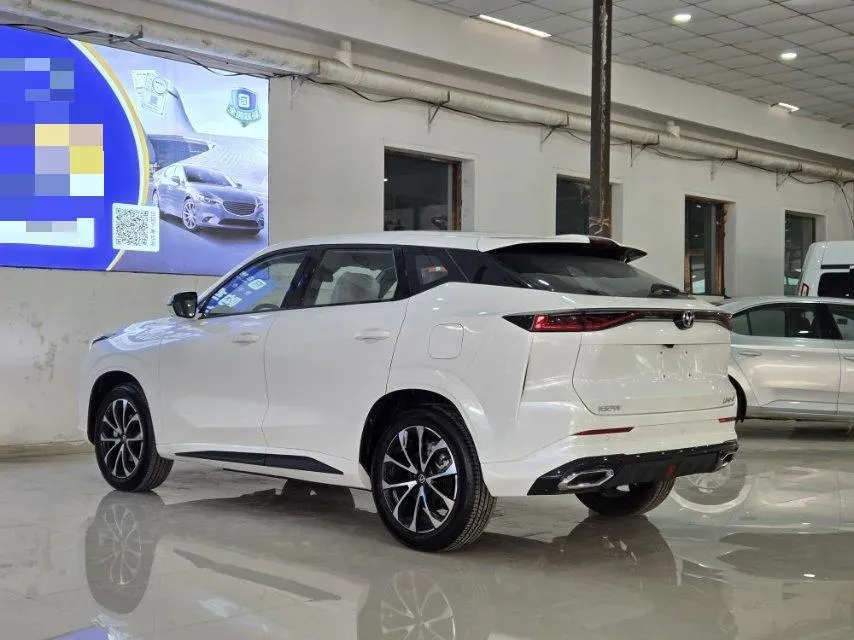 2025 ChangAn UNI-Z 1.5L 98HP L4 E-CVT PHEV,autocango,china used car exporter,china ev exporter,chinese used car exporter,chinese used ev exporter