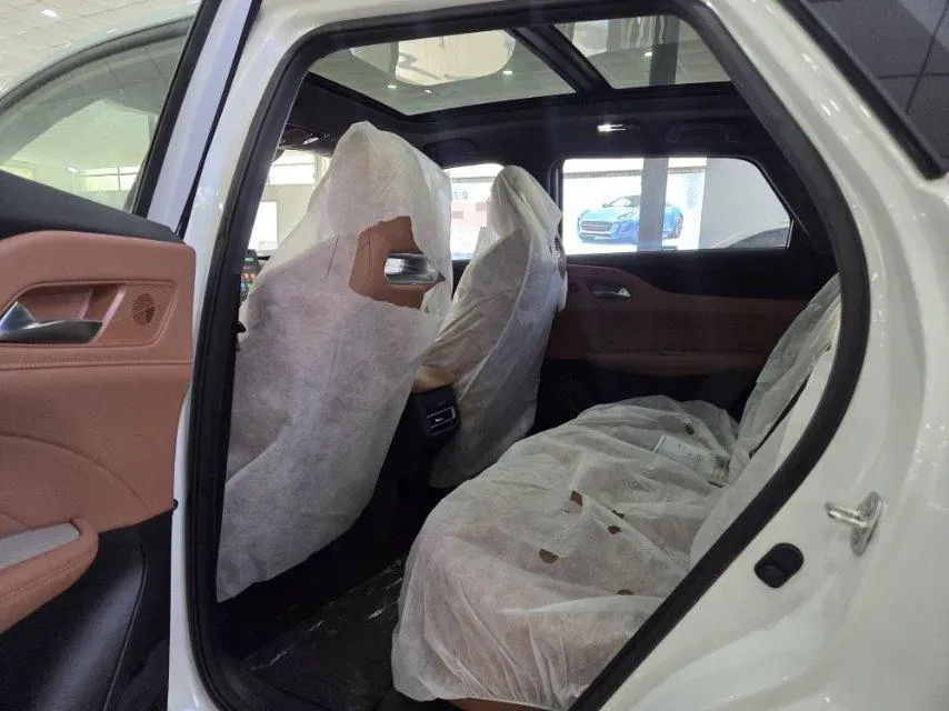 2025 ChangAn UNI-Z 1.5L 98HP L4 E-CVT PHEV,autocango,china used car exporter,china ev exporter,chinese used car exporter,chinese used ev exporter