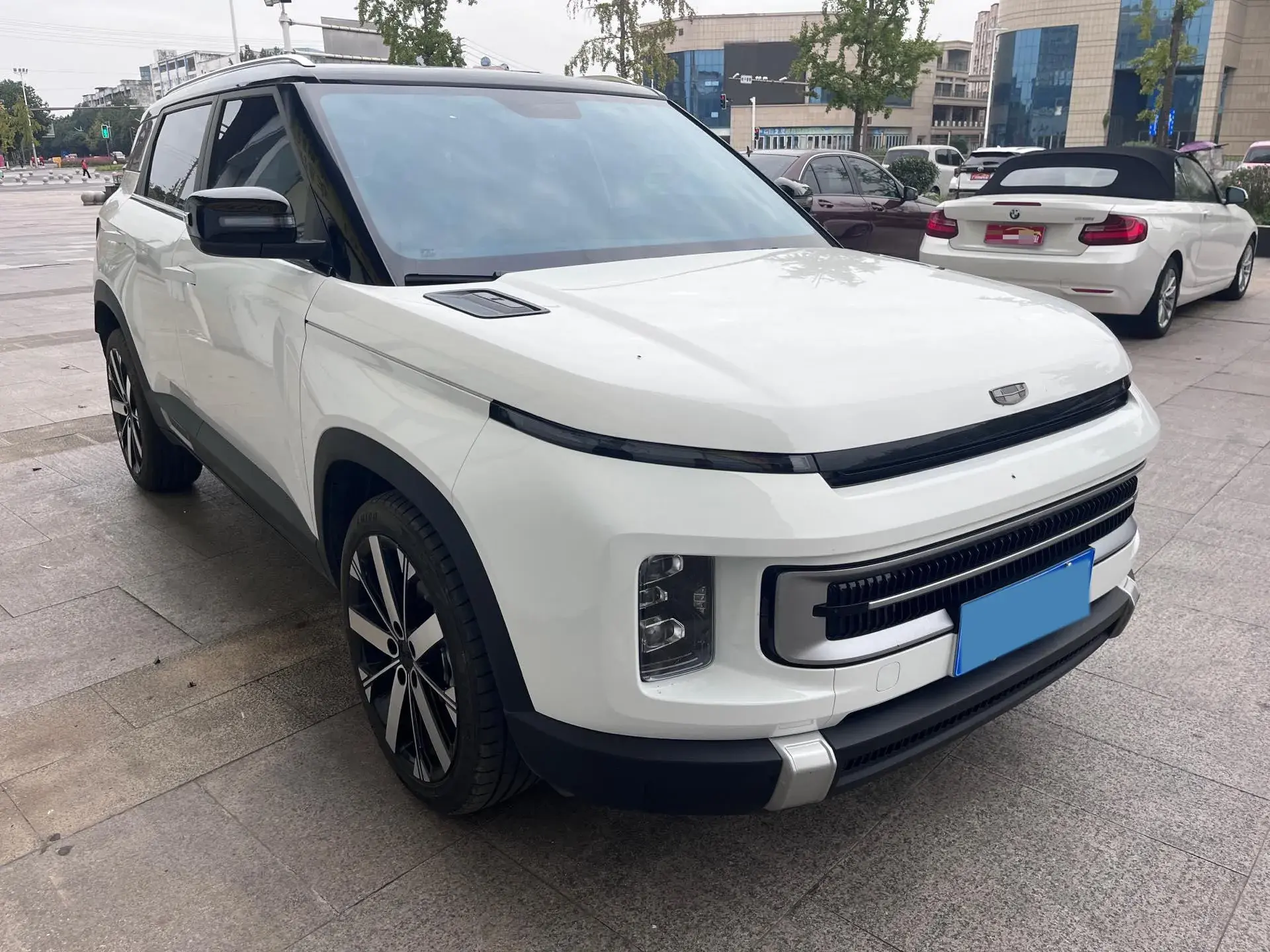 2023 GEELY ICON thumbnail 2