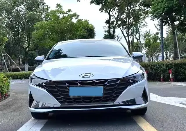 2022 HYUNDAI ELANTRA thumbnail 2