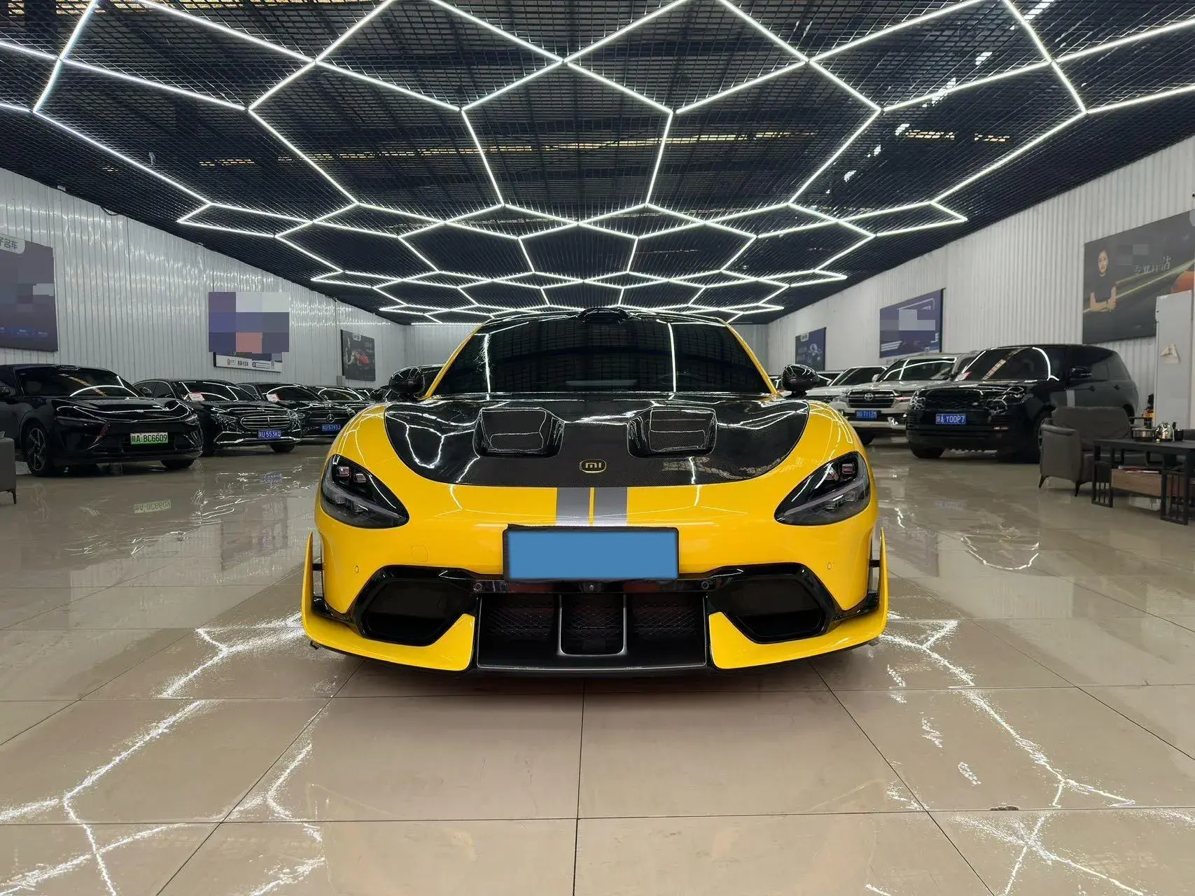 2025 MI SU7 thumbnail 2