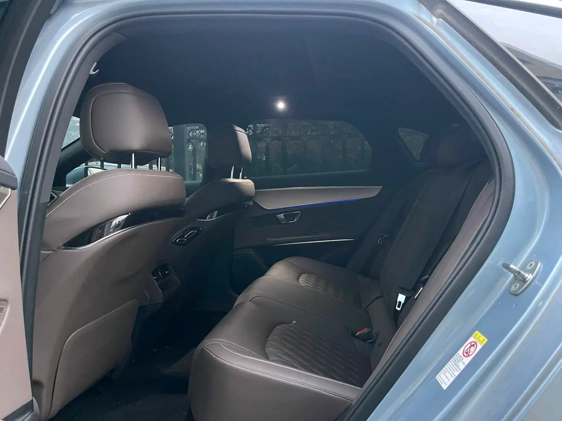 2023 BYD HAN thumbnail 3