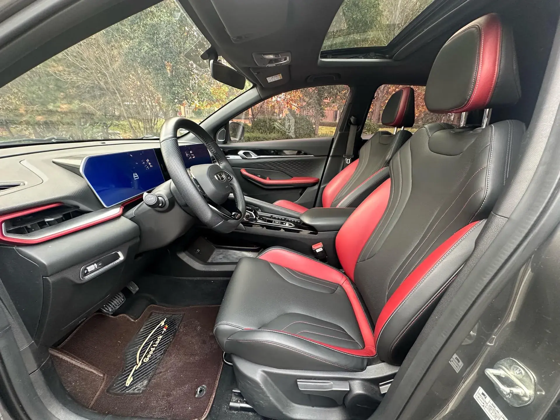 2022 GEELY COOLRAY thumbnail 4