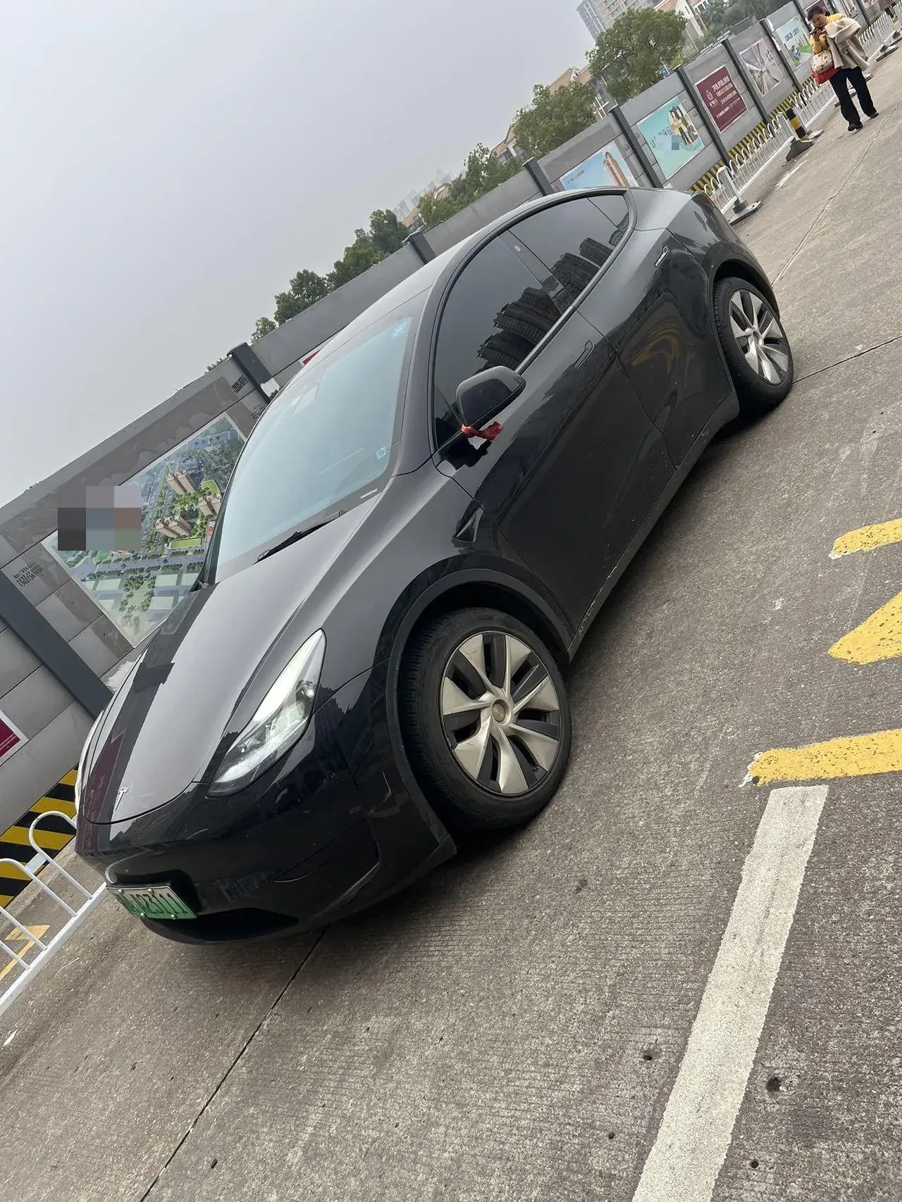 2022 TESLA MODEL view 1