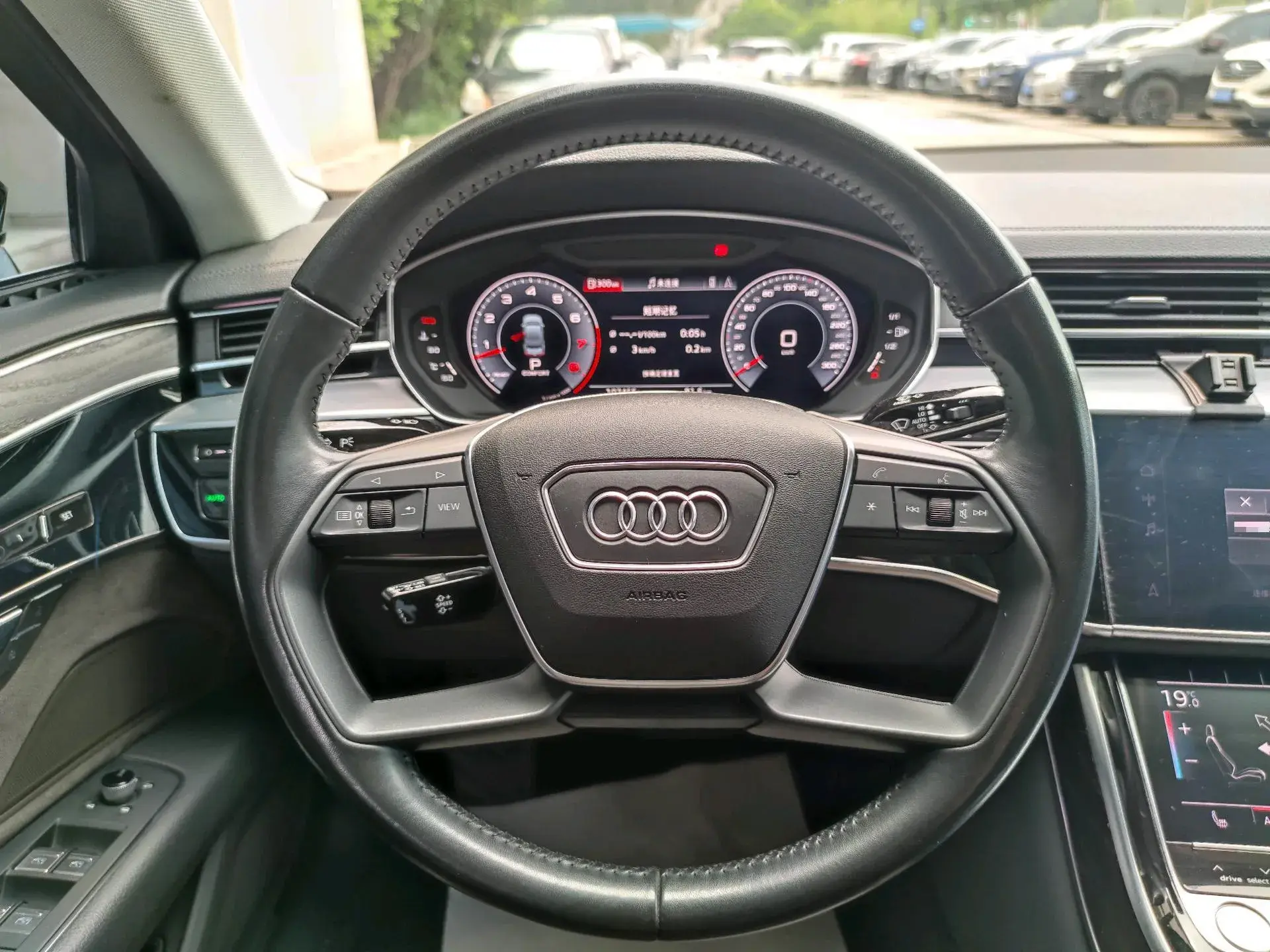 2019 AUDI A8 thumbnail 4