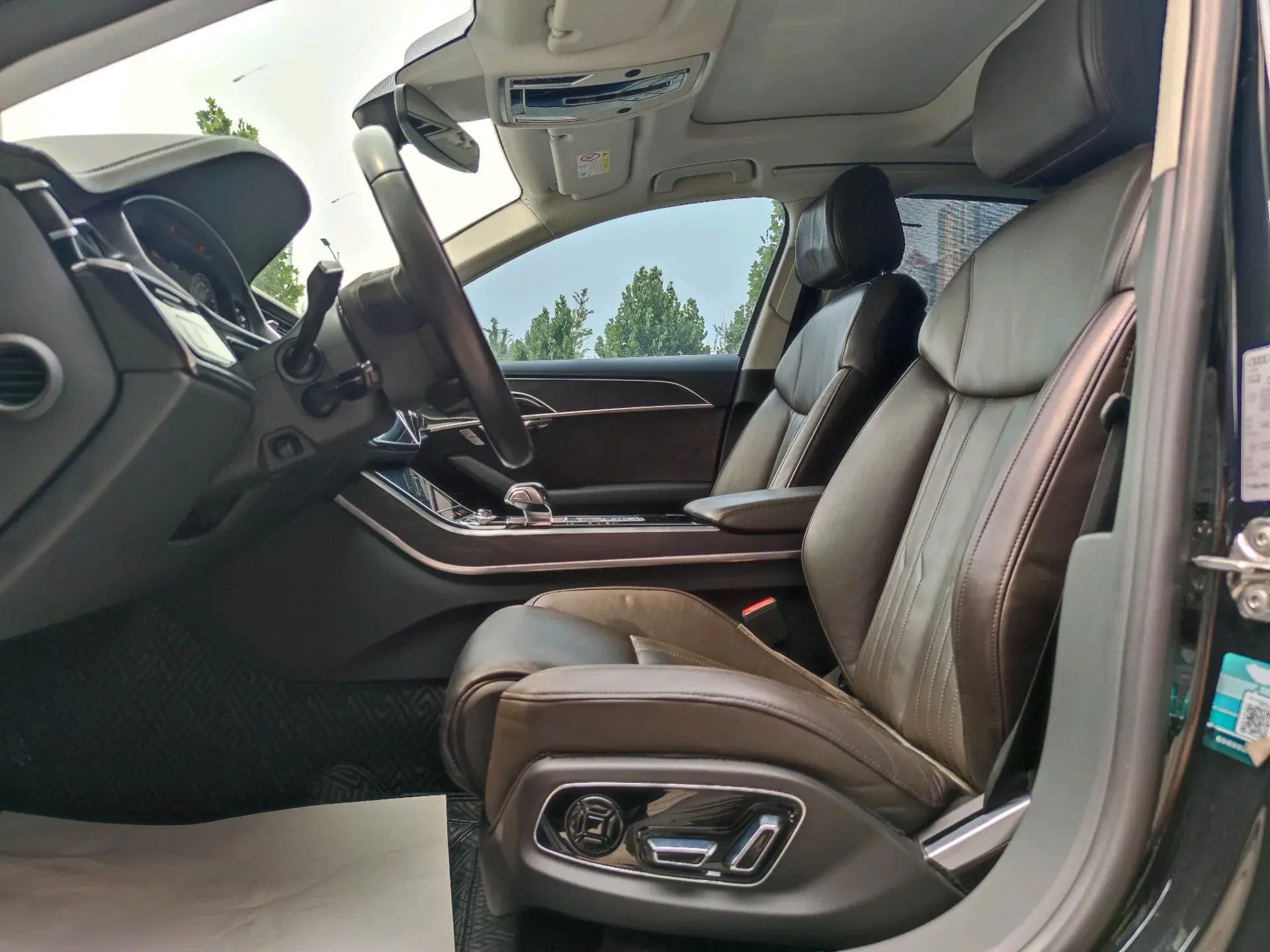 2019 AUDI A8 thumbnail 2