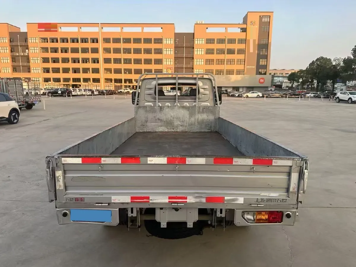 2023 WuLing Loong Truck 2.0L 136HP L4 5MT,autocango,china used car exporter,china ev exporter,chinese used car exporter,chinese used ev exporter
