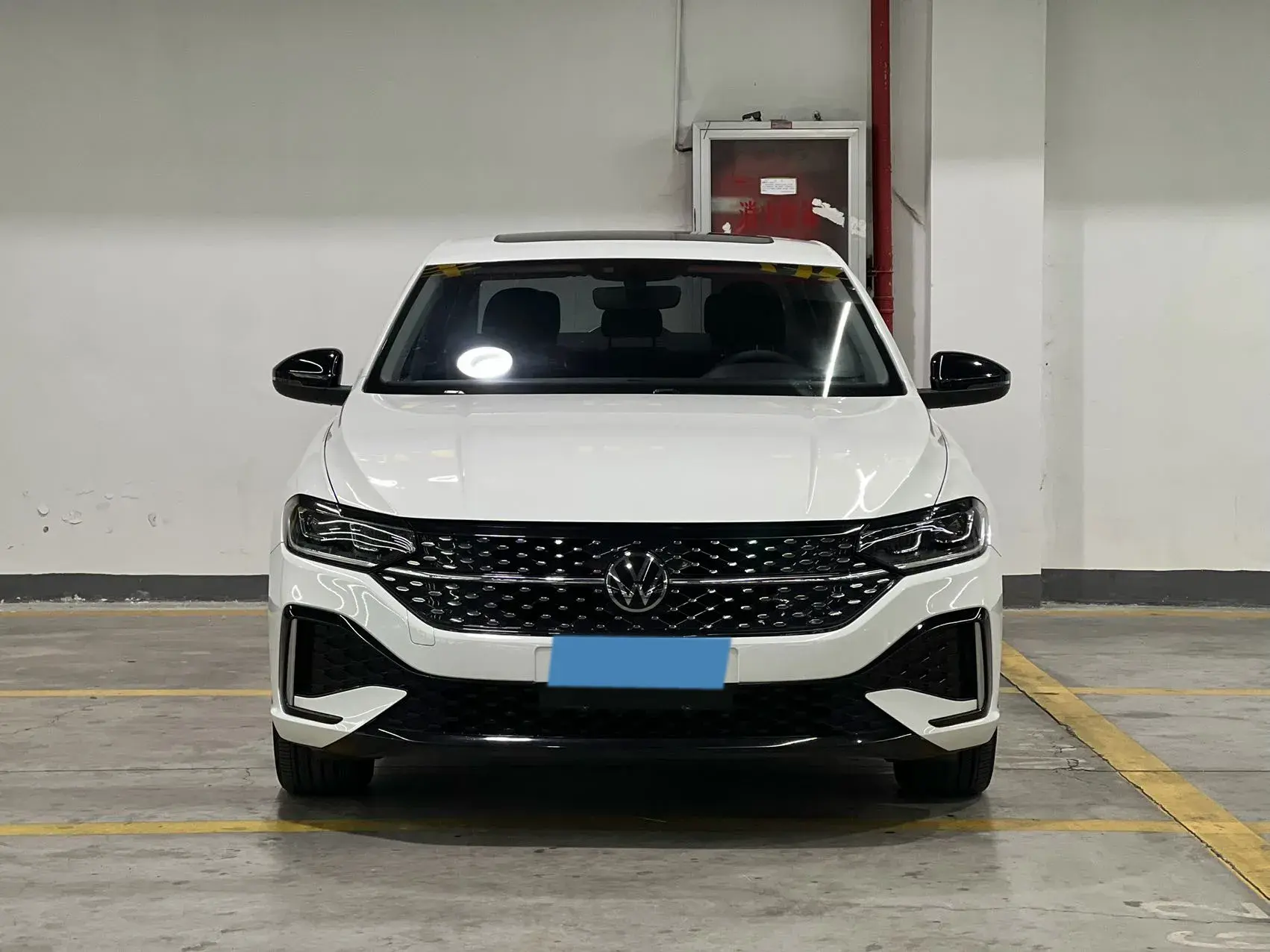 2023 VOLKSWAGEN LAVIDA thumbnail 2