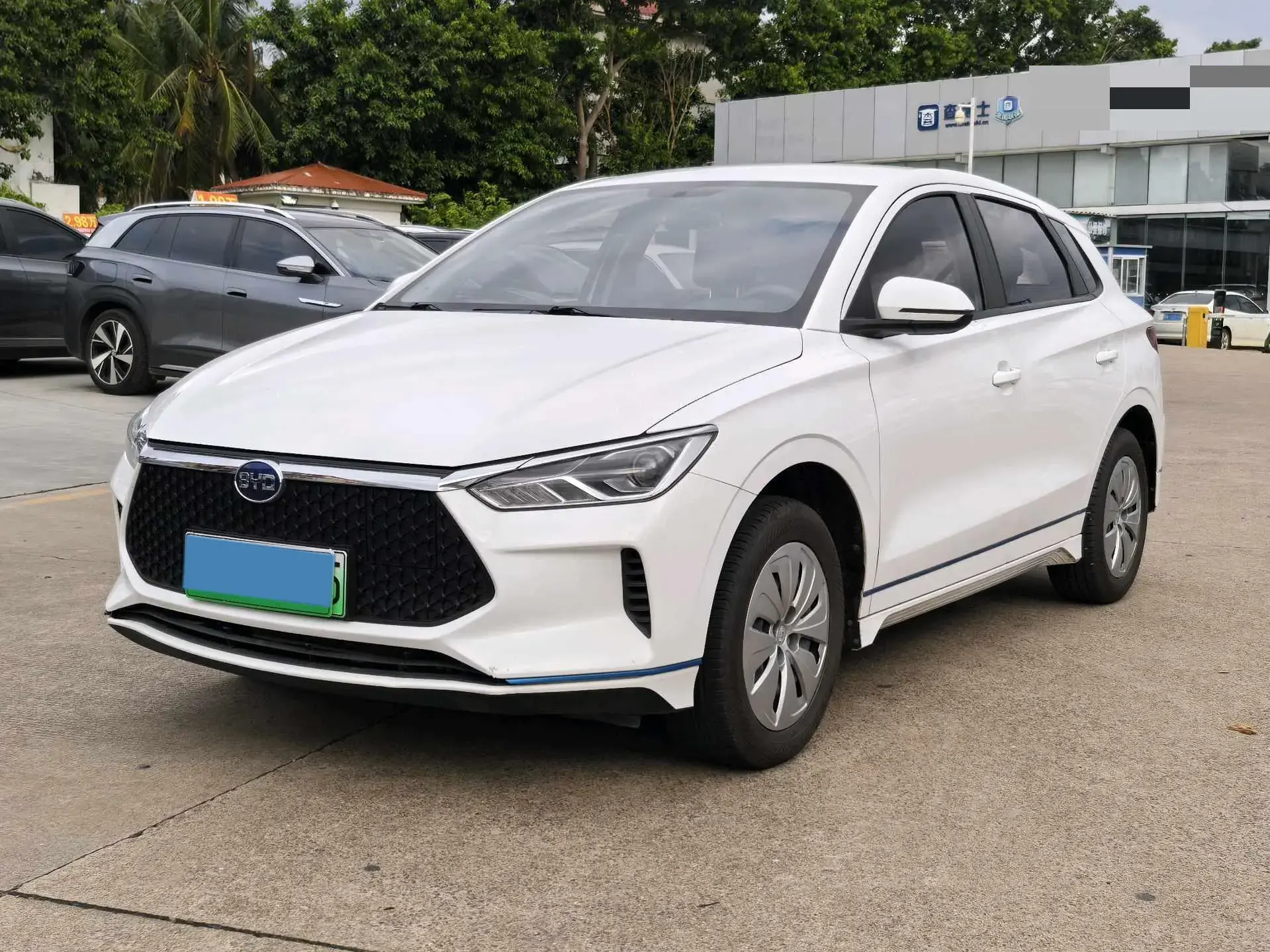 2019 BYD E2 view 1