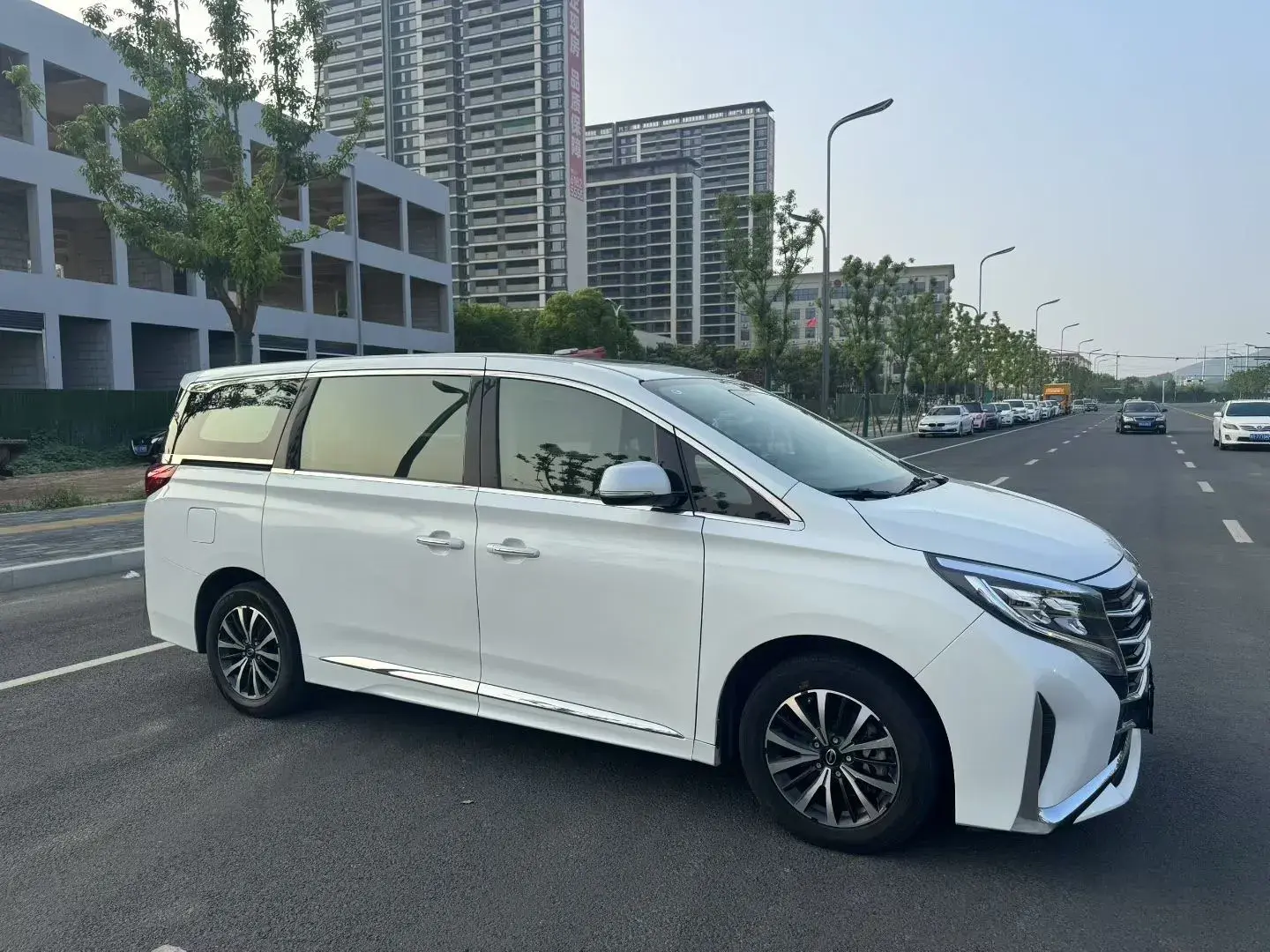 2021 GAC TRUMPCHI thumbnail 3