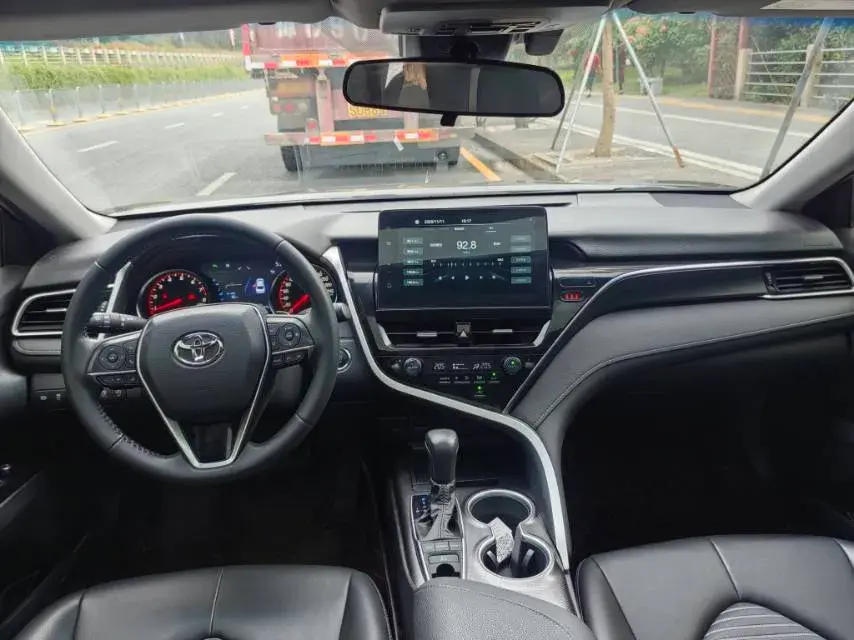 2022 TOYOTA CAMRY thumbnail 4