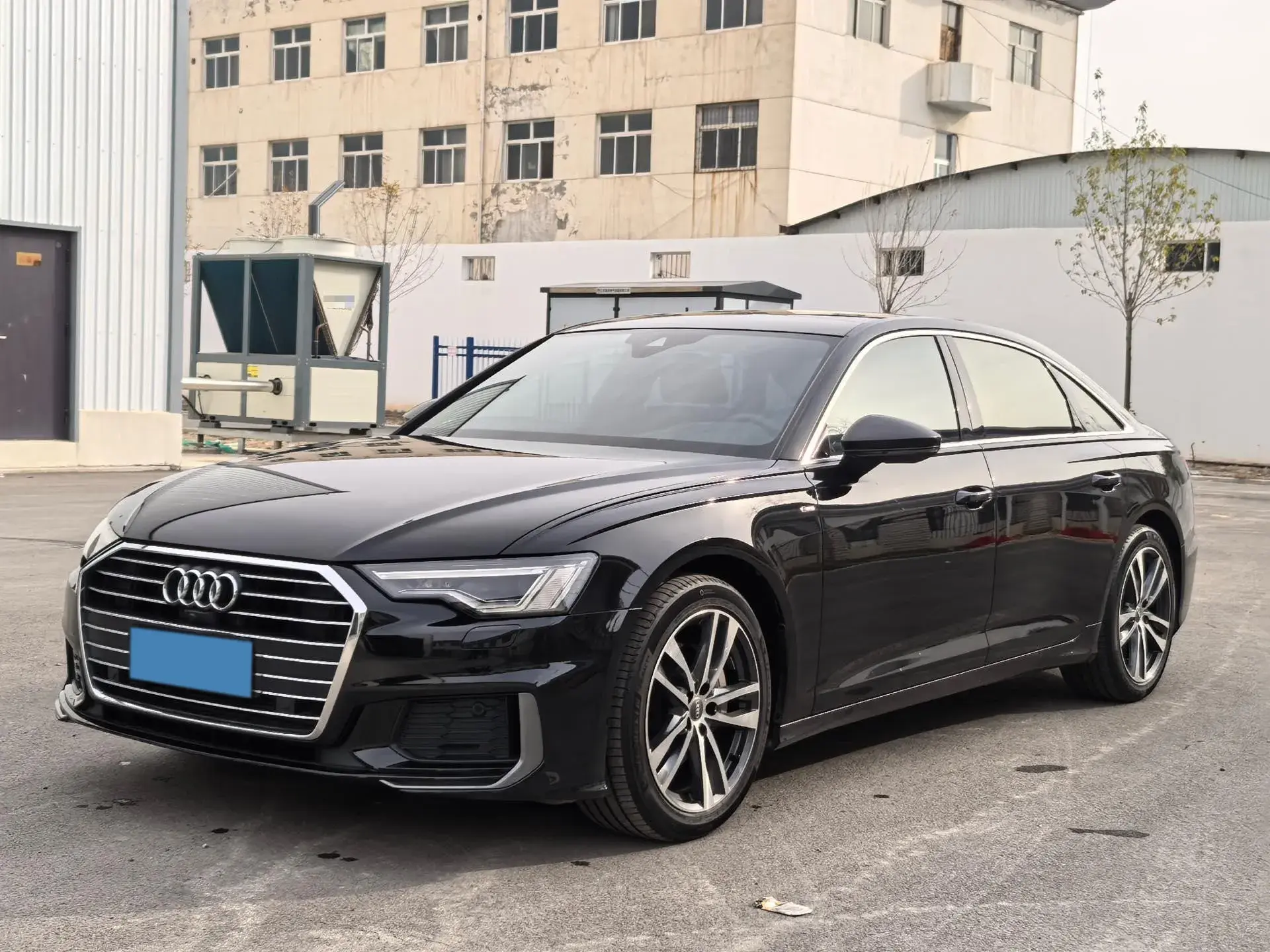 2021 AUDI A6L view 1