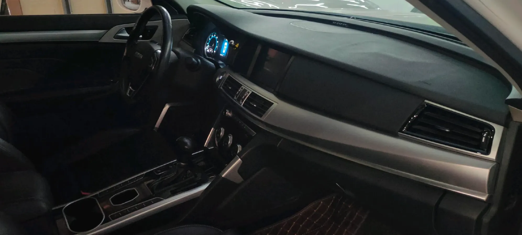 2019 Haval H7 2.0T 231HP L4 7DCT,autocango,china used car exporter,china ev exporter,chinese used car exporter,chinese used ev exporter